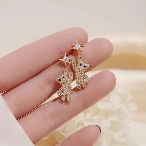 Bear Earrings - Picture 1 of 3